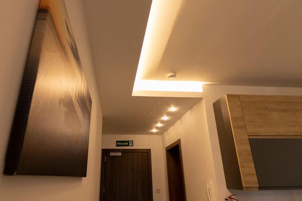 Apartment Lovely Modern 1 Bedroom In