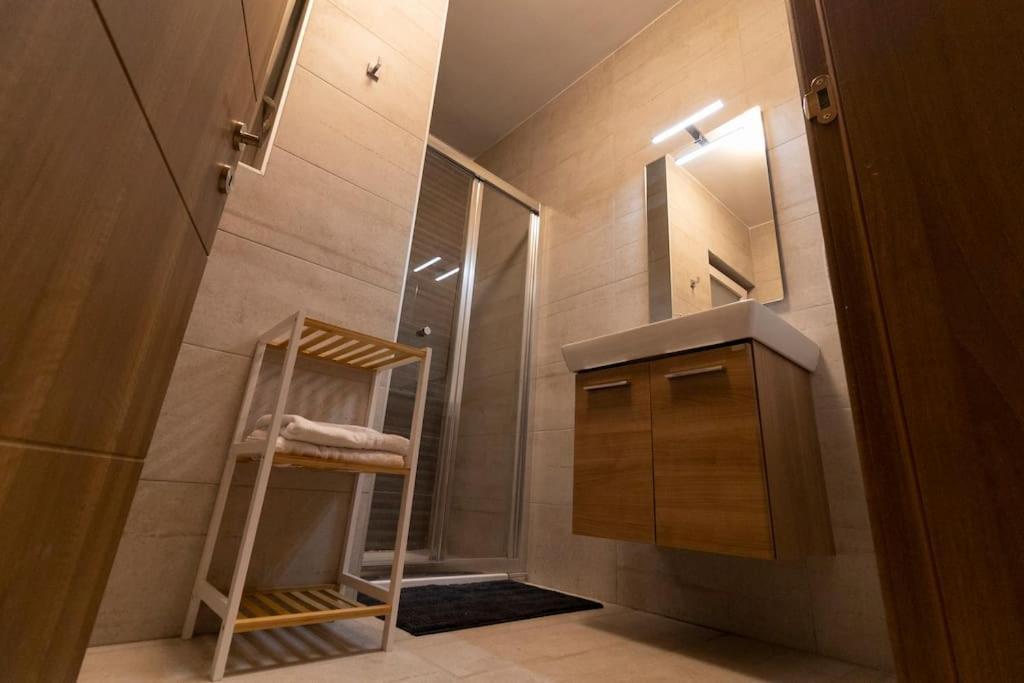 Appartement Lovely Modern 1 Bedroom In San Ġwann