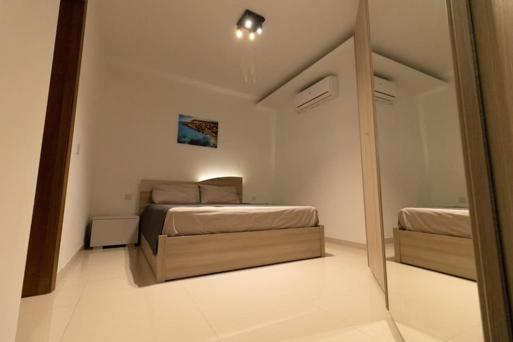 Appartement Lovely Modern 1 Bedroom In *